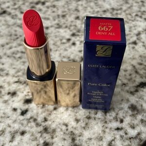 Estée Lauder Matte in Deny All